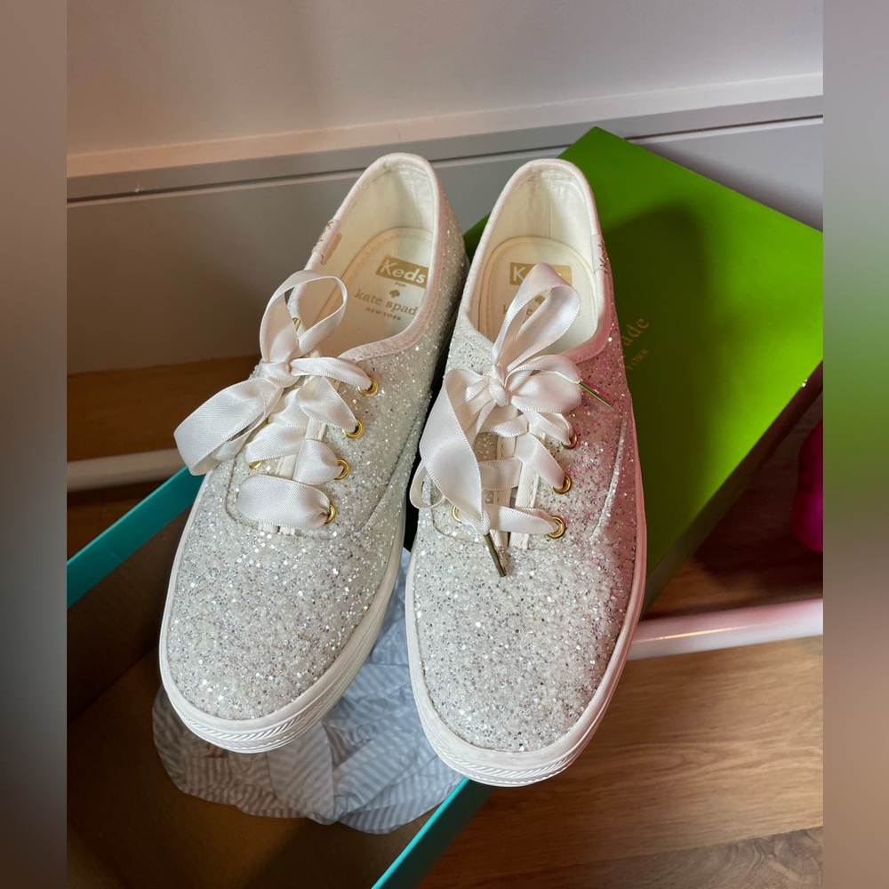 Kate Spade White Sparkly Platform Shoes Sz 5/5.5